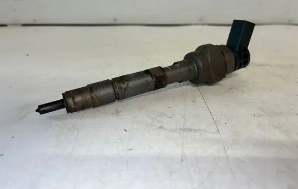 BMW X1 E84 Fuel injector 0445110