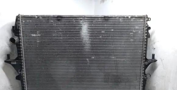 Audi Q7 4L Coolant radiator 7L6121253B K262100601 7L0121079A
