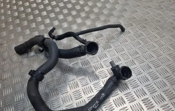 Skoda Octavia Mk3 (5E) Engine coolant pipe/hose