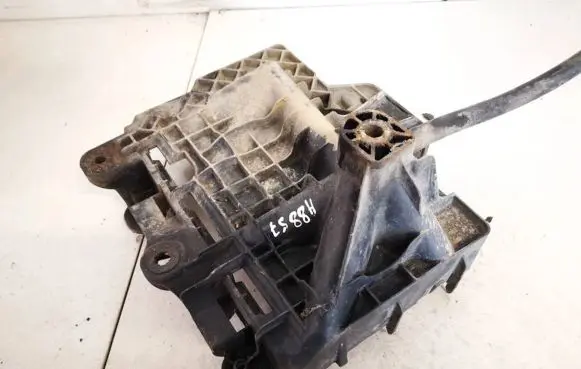 Skoda Fabia Mk1 (6Y) Battery box tray 6q0915331