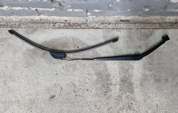 Nissan Murano Z52 Windshield/front glass wiper blade 8571