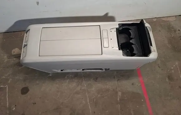 Lexus RX 300 Armrest 5881348020 5561948030