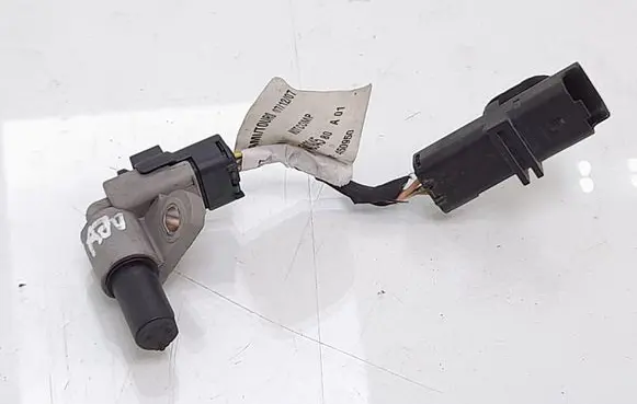 Peugeot 308 Camshaft speed sensor 9645844080