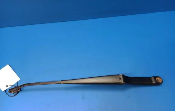 Mercedes-Benz ML W163 Front wiper blade arm 4416