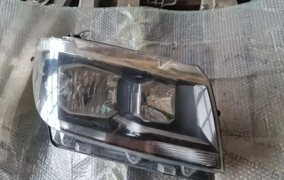 Volkswagen Crafter Headlight/headlamp 7C1941006