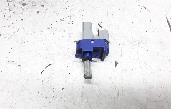 Clutch pedal sensor