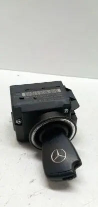 Mercedes-Benz E W211 Ignition lock A2115451008 2115451008