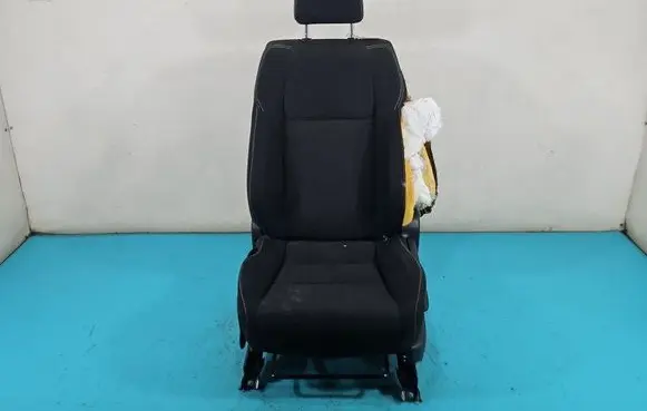 Toyota RAV 4 (XA40) Front driver seat IMPRK1484270