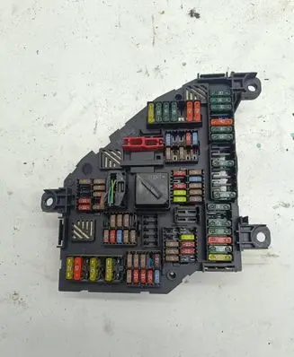 BMW 6 F12 F13 Fuse module 9264924