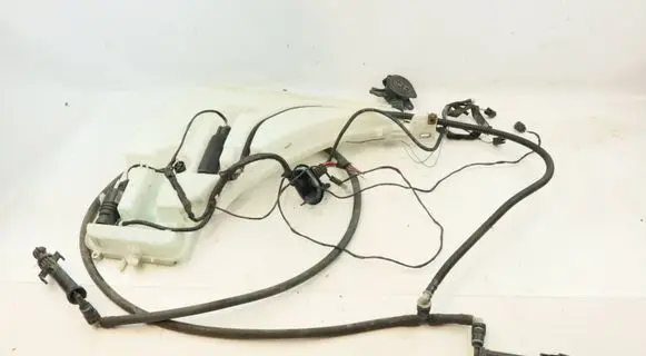 BMW 3 F30 F35 F31 Windshield washer fluid reservoir/tank 7241680 7241664 7241677