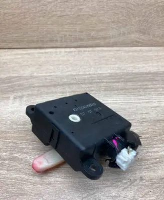 Nissan Qashqai Air flap motor/actuator A24820A3200000 070707A