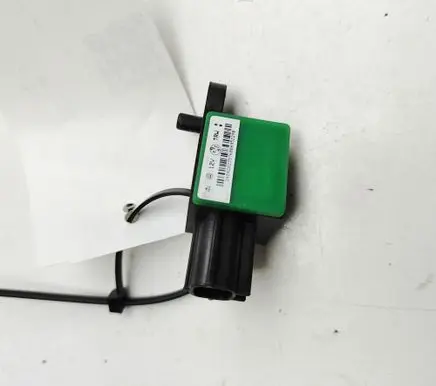 Ferrari California F149 Airbag deployment crash/impact sensor 220245