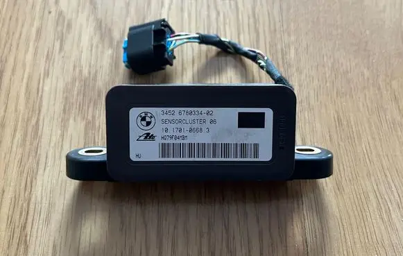 BMW 3 E92 E93 ESP acceleration yaw rate sensor 6780334 34526780334