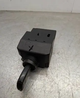 Mercedes-Benz C W203 Ignition lock 2035450108 33002101 1000962910206107