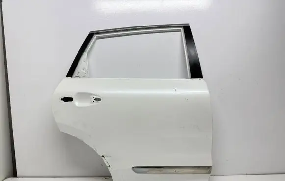 KIA Niro Rear door 