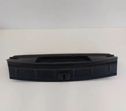 Trunk/boot sill cover protection