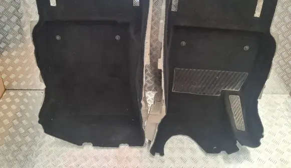 Opel Insignia B Front floor carpet liner 39117266