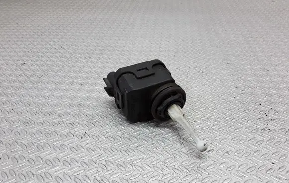 Volvo S40, V40 Headlight level adjustment motor 00787831