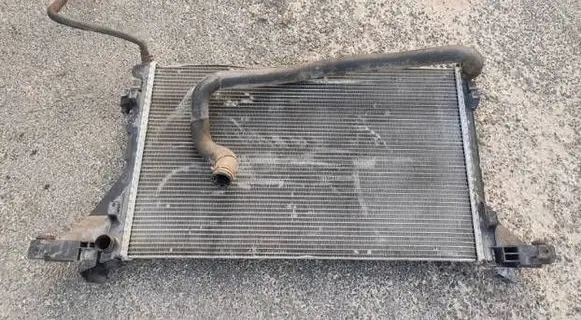 Renault Master III Coolant radiator