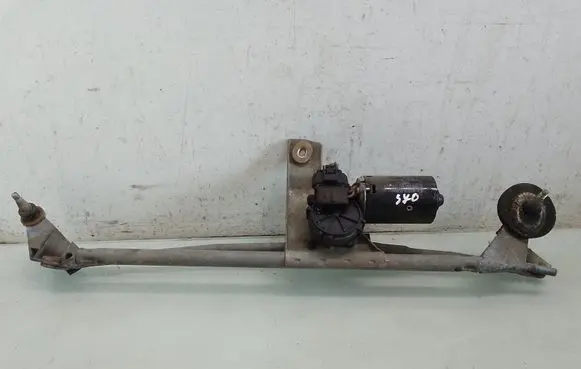 Front wiper linkage and motor