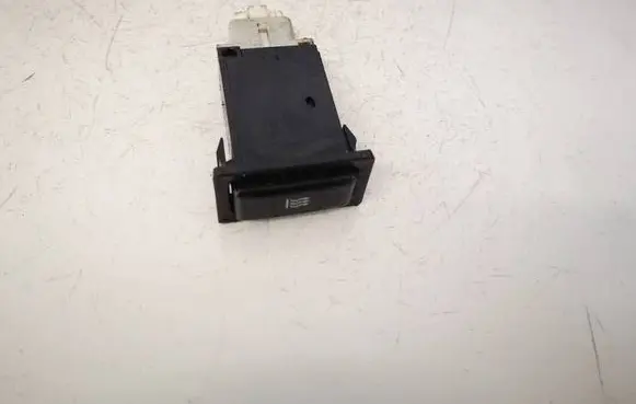 Toyota Avensis T250 Seat heating switch 153261