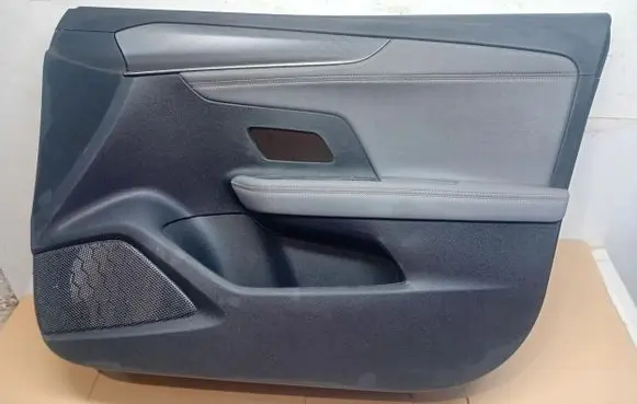 Opel Mokka X Front door card panel trim 98397277