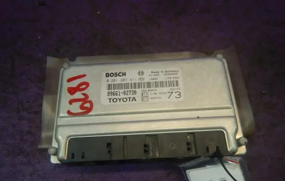 Toyota Corolla E110 Engine control unit/module ECU 8966102730