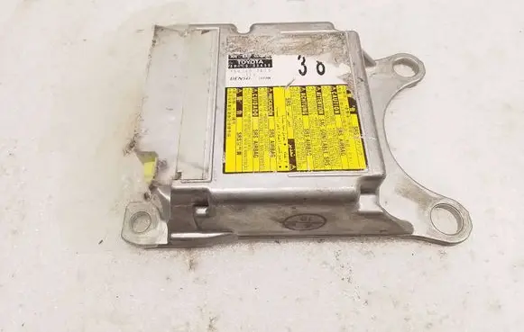 Toyota Land Cruiser (J150) Airbag control unit/module 8917060450 1503002873