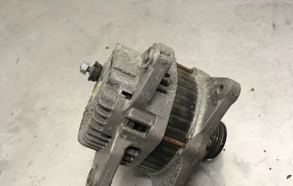 Nissan X-Trail T31 Generator/alternator