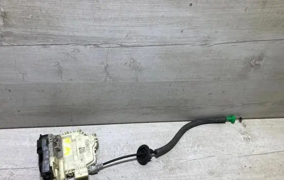 Front door lock