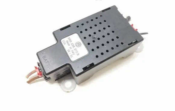 Volkswagen Golf Plus Aerial antenna amplifier 5M0035570B