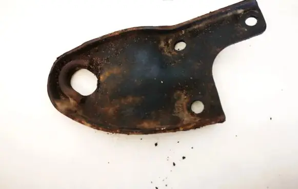 Hyundai Trajet Engine mounting bracket