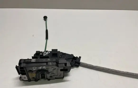 Mercedes-Benz E AMG W213 Front door lock A2220063999