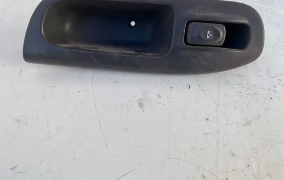 Renault Scenic I Electric window control switch 7700431172