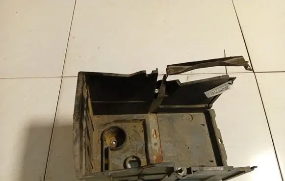 Ford Focus Battery box tray 4M5110723BC