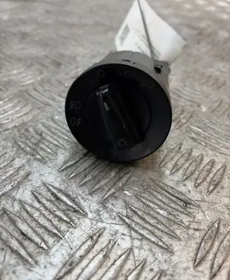 Seat Alhambra (Mk1) Light switch 109928 6900G19