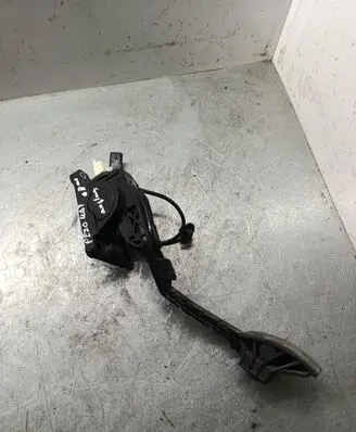 Peugeot 407 Accelerator throttle pedal 9650341880