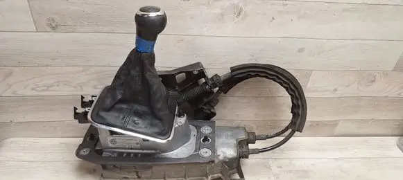 Gear shifter/selector