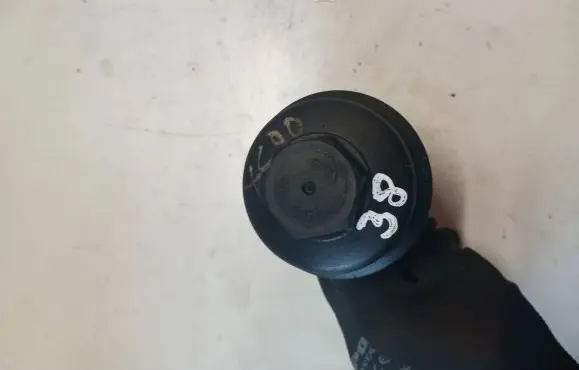 Volvo V70 Oil filler cap 08692306 0869 A66GF35