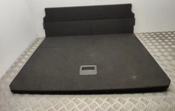 Volkswagen PASSAT B8 Trunk/boot mat liner 