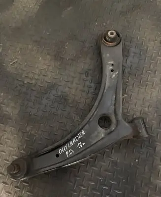 Mitsubishi Outlander Front lower control arm/wishbone 4013A428