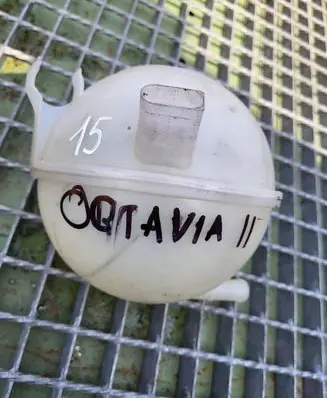 Skoda Octavia Mk2 (1Z) Coolant expansion tank/reservoir