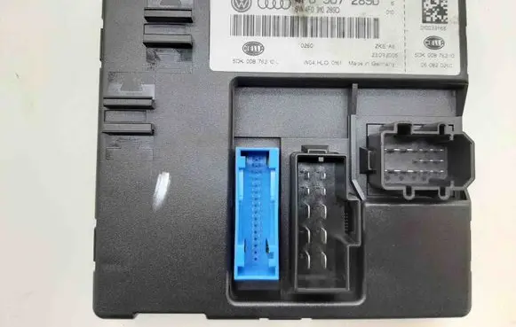 Audi A6 S6 C6 4F Central body control module 4F0910289D 5DK00876210