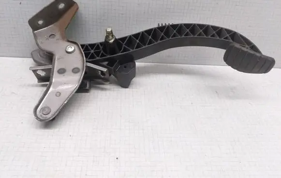 Clutch pedal