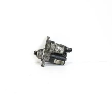 Volkswagen Polo Starter motor 02T911023R
