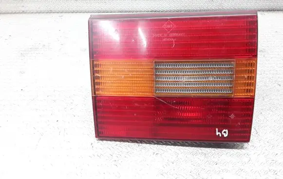Volkswagen PASSAT B4 Tailgate rear/tail lights