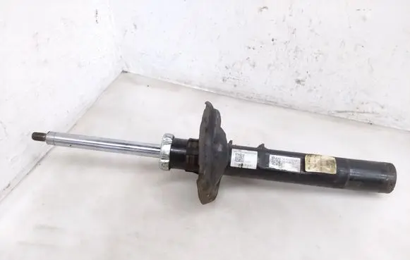 Volkswagen Golf VIII Front shock absorber/damper 5WA412013BJ 5WA413023M