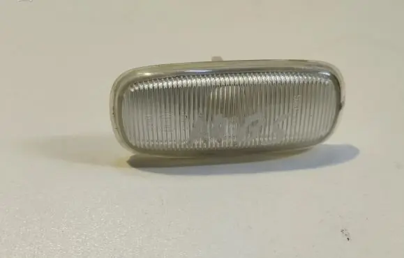 Audi A4 S4 B5 8D Front fender indicator light