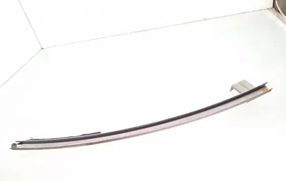 Honda Civic Rear door windshield rail 