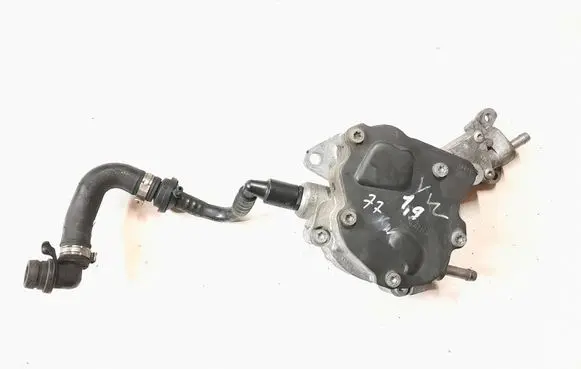 Volkswagen Touran I Vacuum pump 38DRM20004
